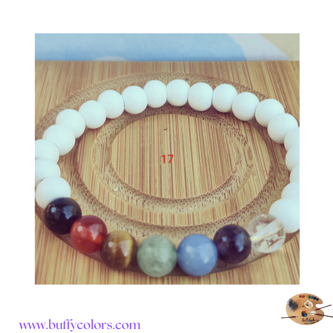 Votre bracelet les 7 chakras en 6mm, pierres en bois en finition