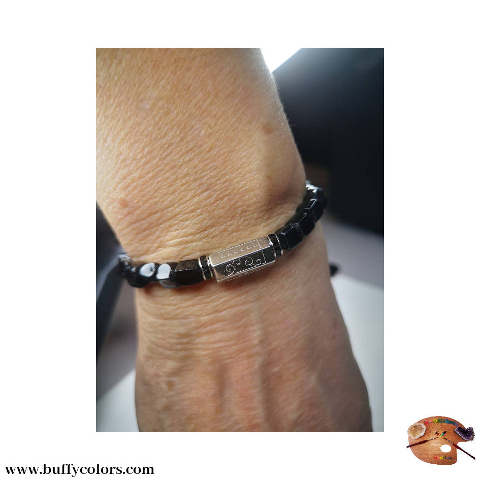 Bracelet message "LUCKY" Argenté avec des perles Onyx